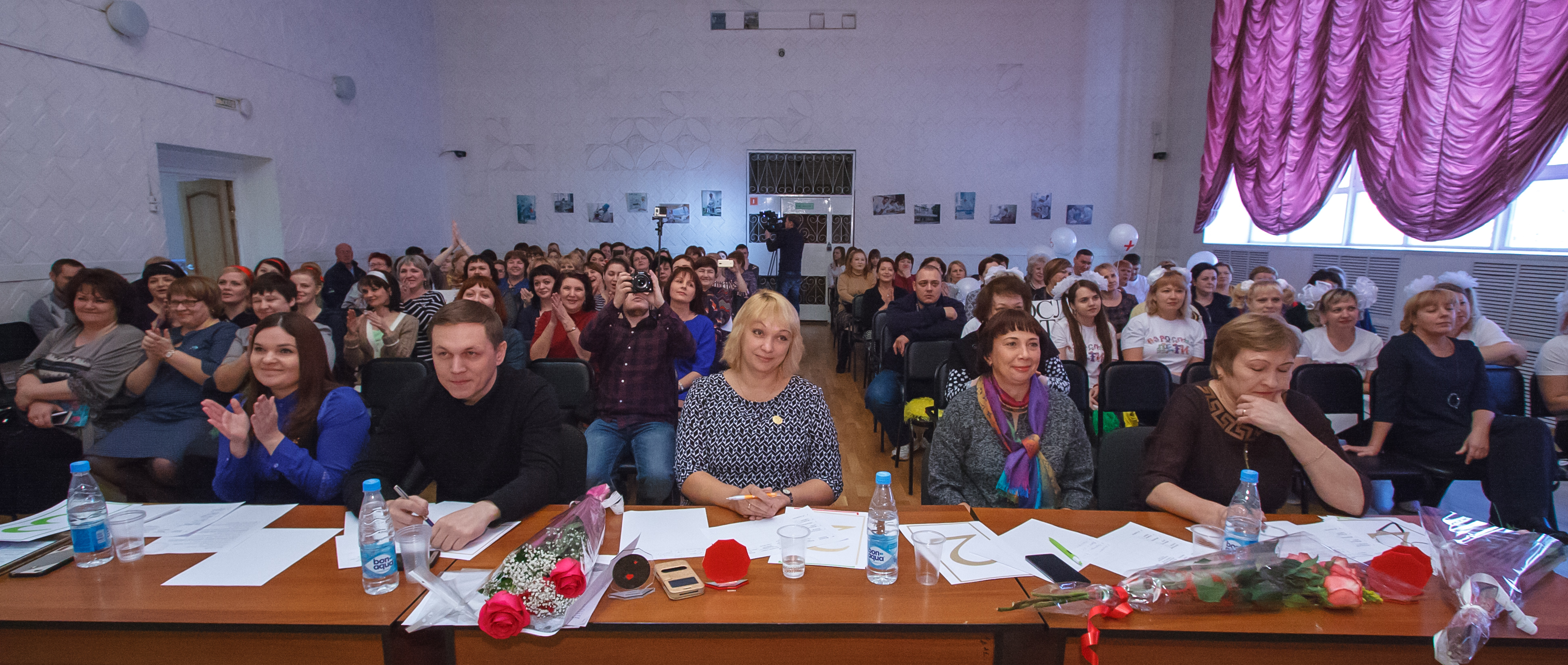 Огбпоу томский базовый медицинский колледж томск. Томский базовый колледж. Медицинский колледж Томск. ОГБОУ ТБМК. ТБМК Томский базовый медицинский колледж.